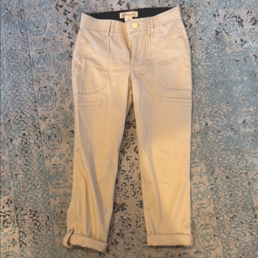 Democracy Cropped Cargo-Style Pants in Light Khaki